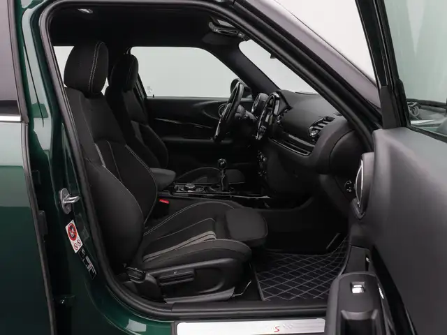 MINI Clubman view 23