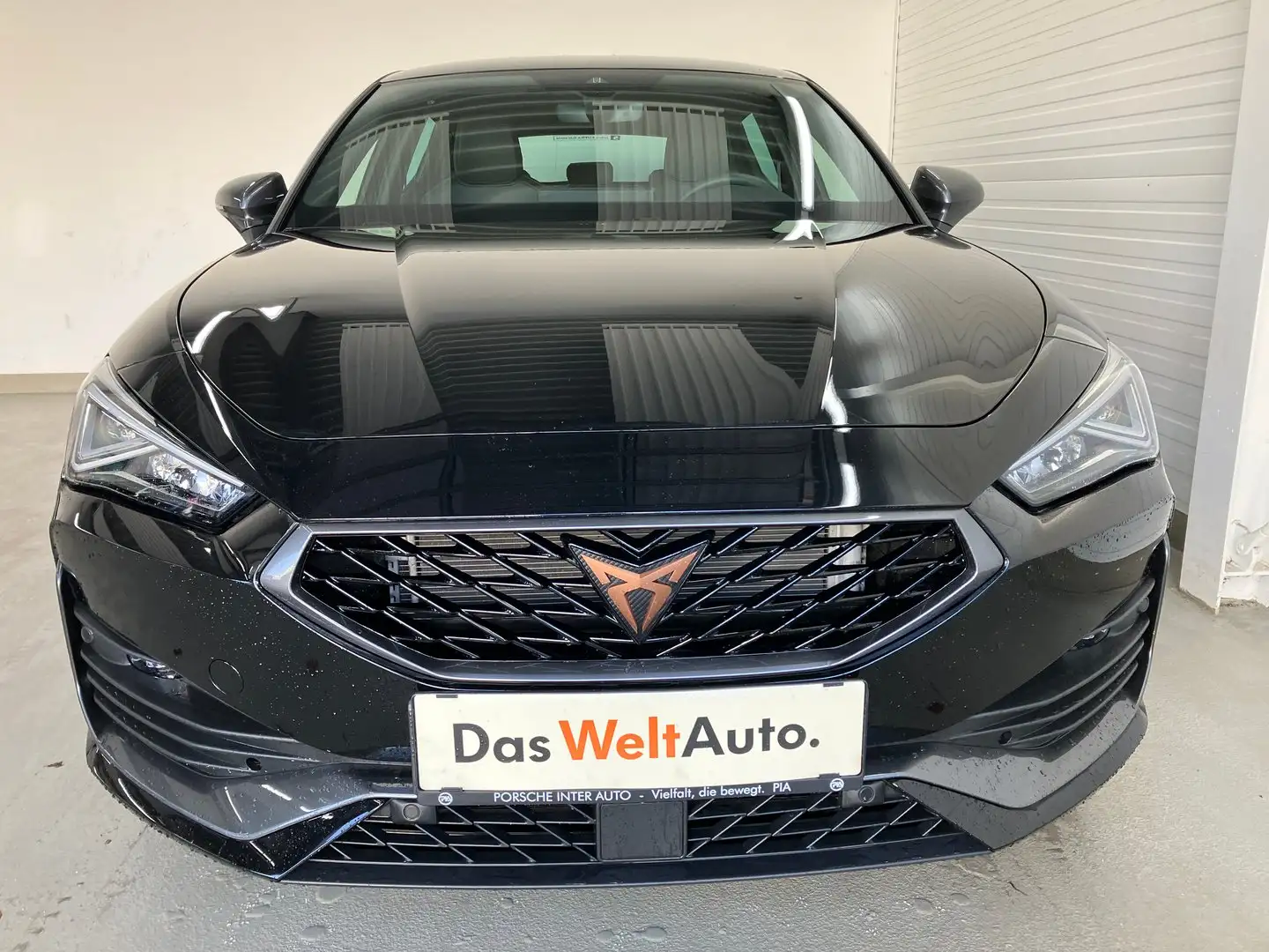 CUPRA Leon 1.5 TSI 150 PS ACT Schwarz - 2