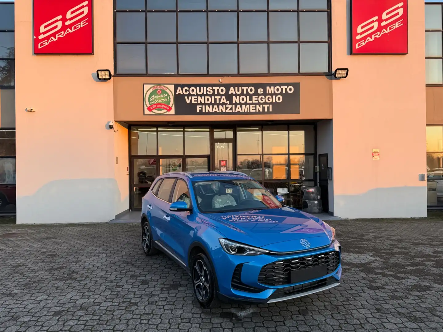 MG ZS ZS 1.5 Hybrid Comfort Blau - 1