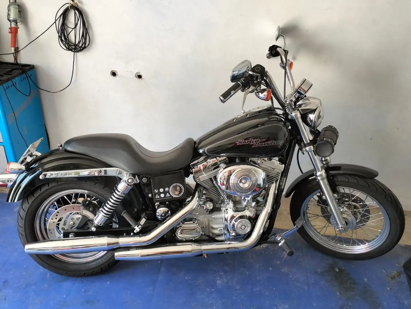 Harley-Davidson Dyna Wide Glide FXDCI Zwart - 1