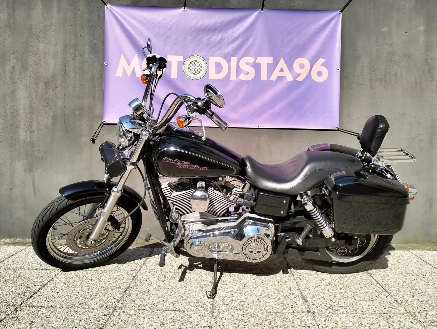 Harley-Davidson Dyna Wide Glide FXDCI Černá - 2