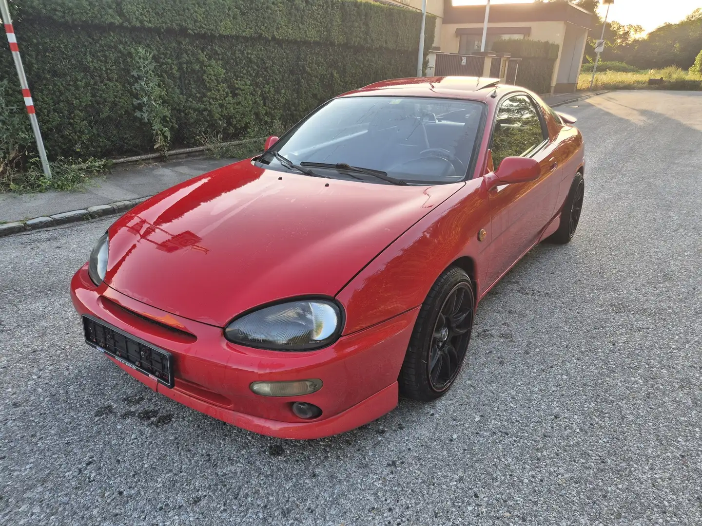 Mazda MX-3 1,8 i V6 - 1