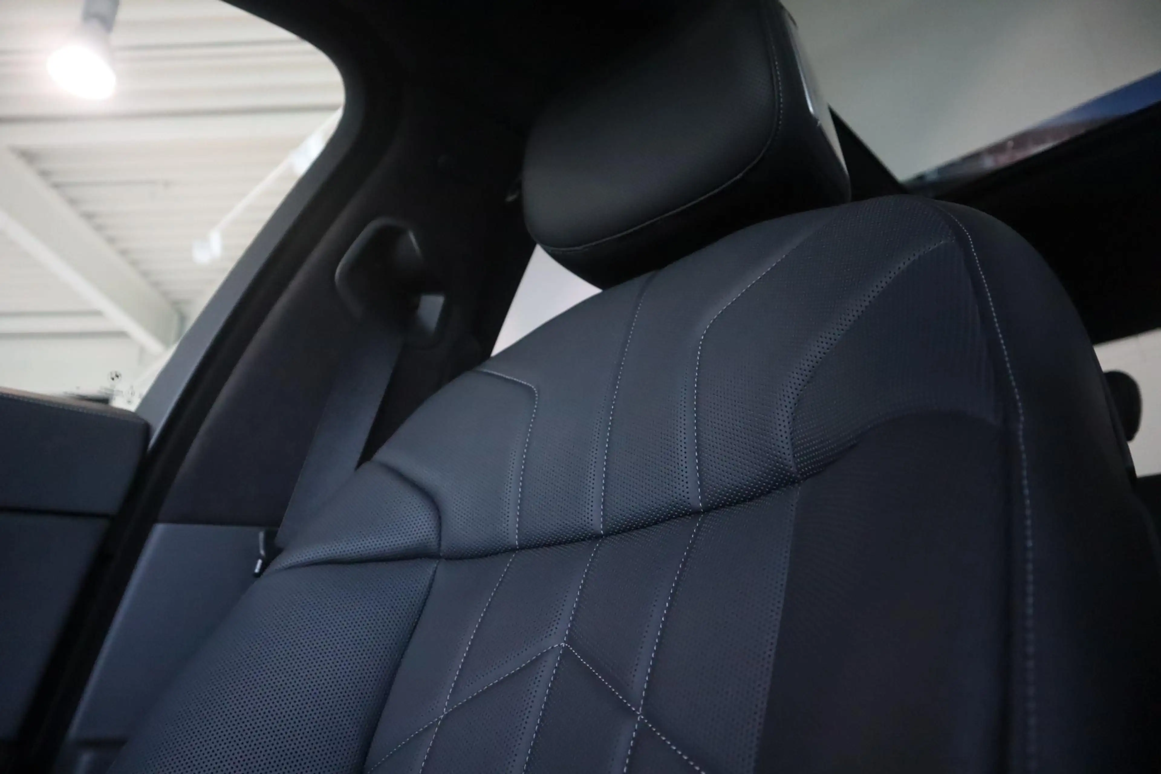 BMW i7 xDrive60 M Sportpakket Pro | Climate Acoustics Pac — photo 10