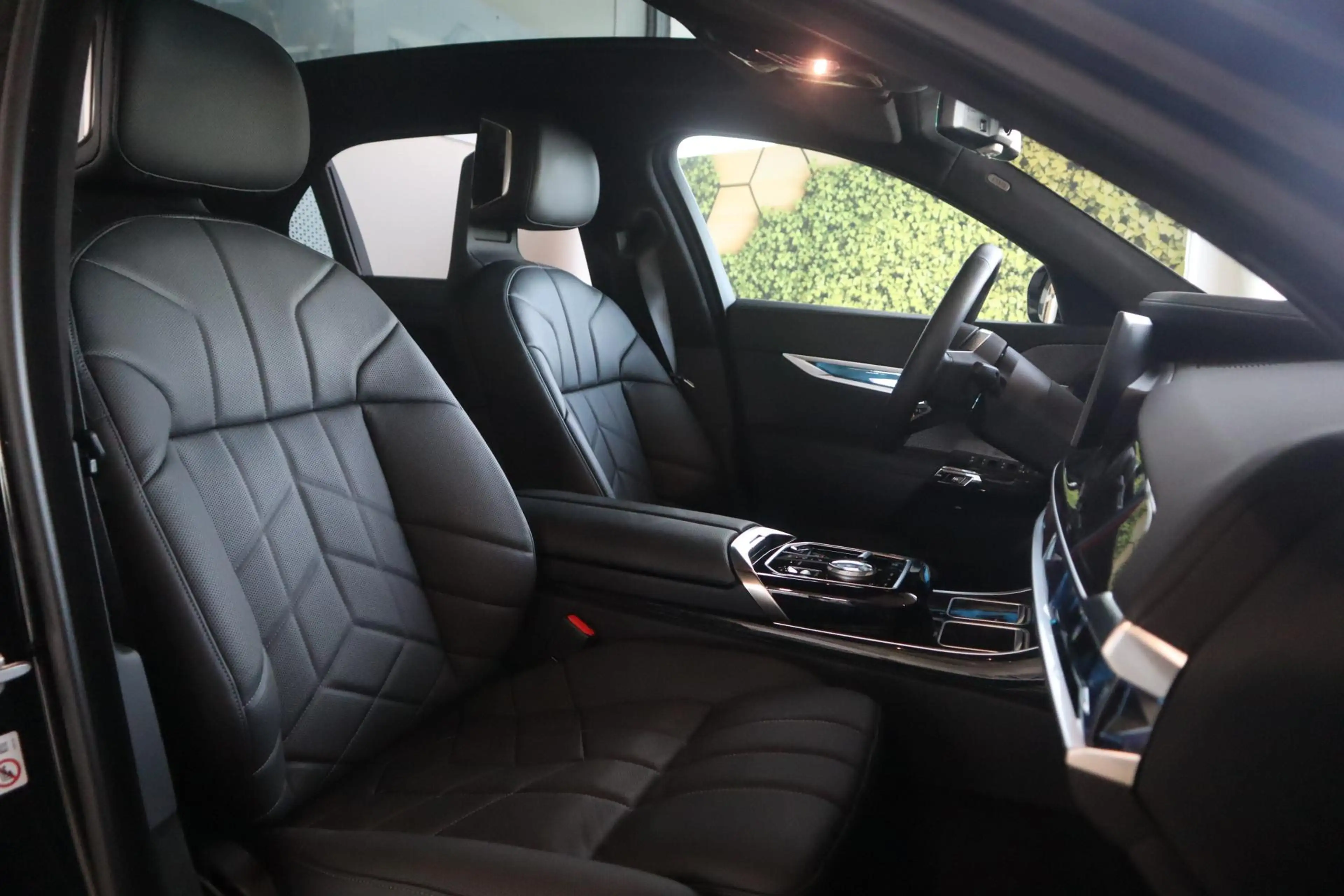 BMW i7 xDrive60 M Sportpakket Pro | Climate Acoustics Pac — photo 8
