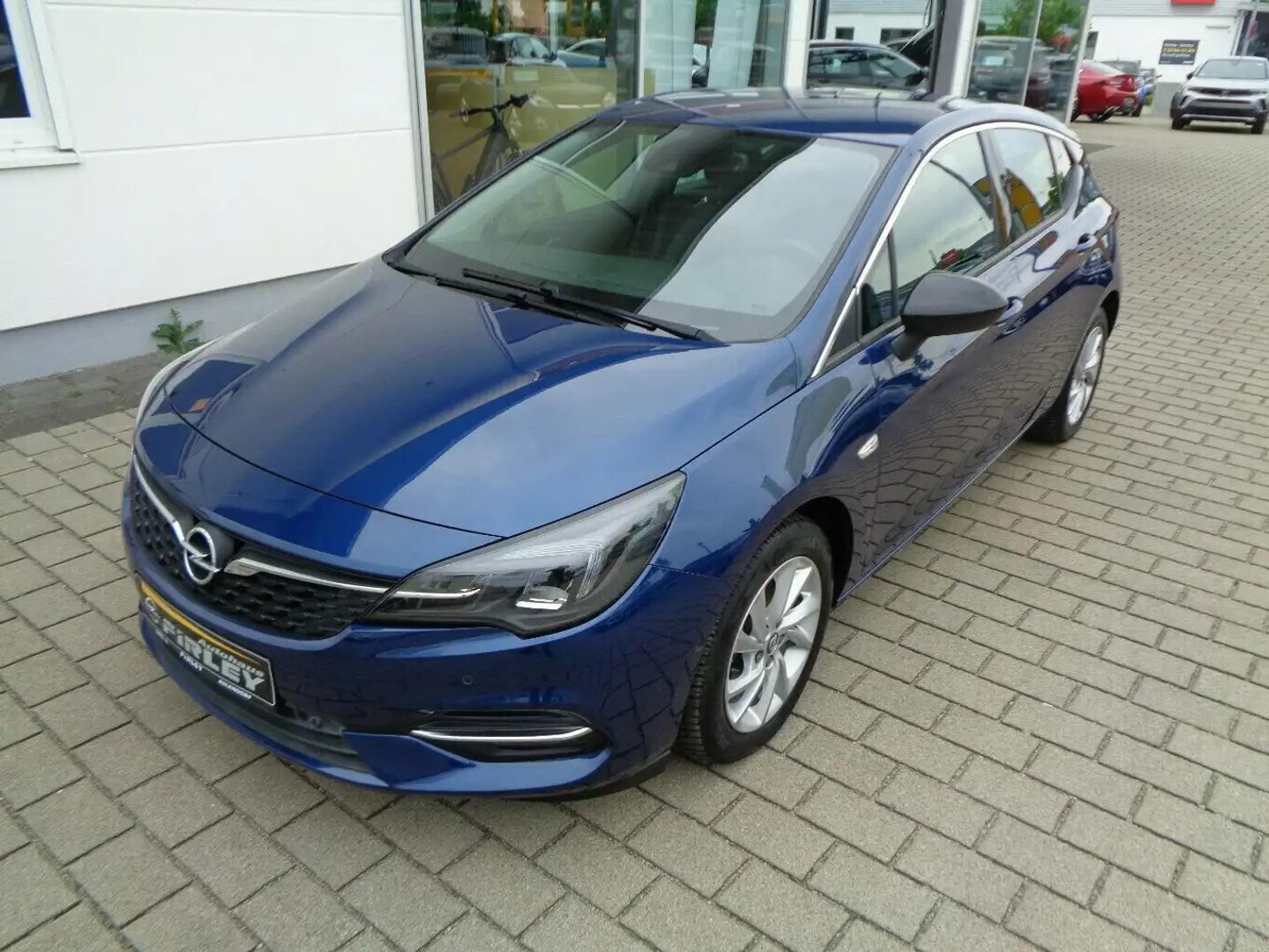 Opel Astra Elegance StartStop Blauw - 2