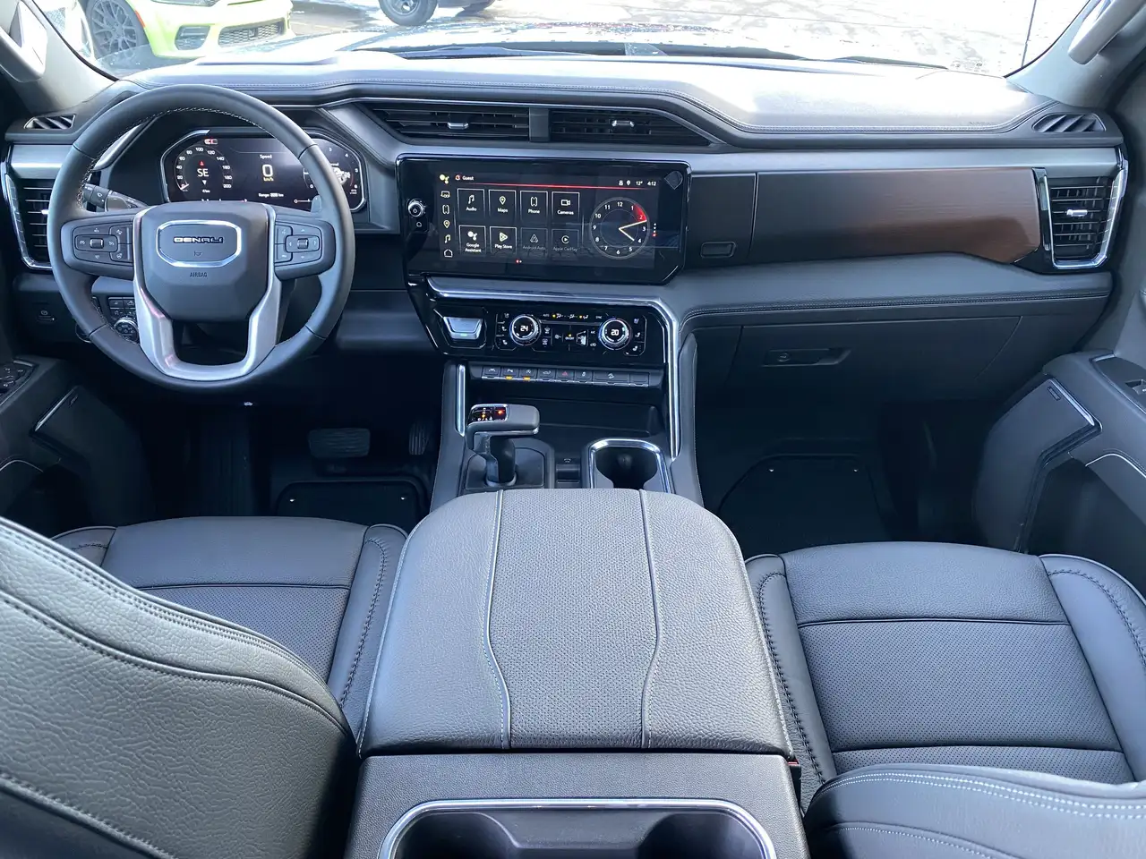 GMC Sierra 1500 снимка GMC Sierra 1500