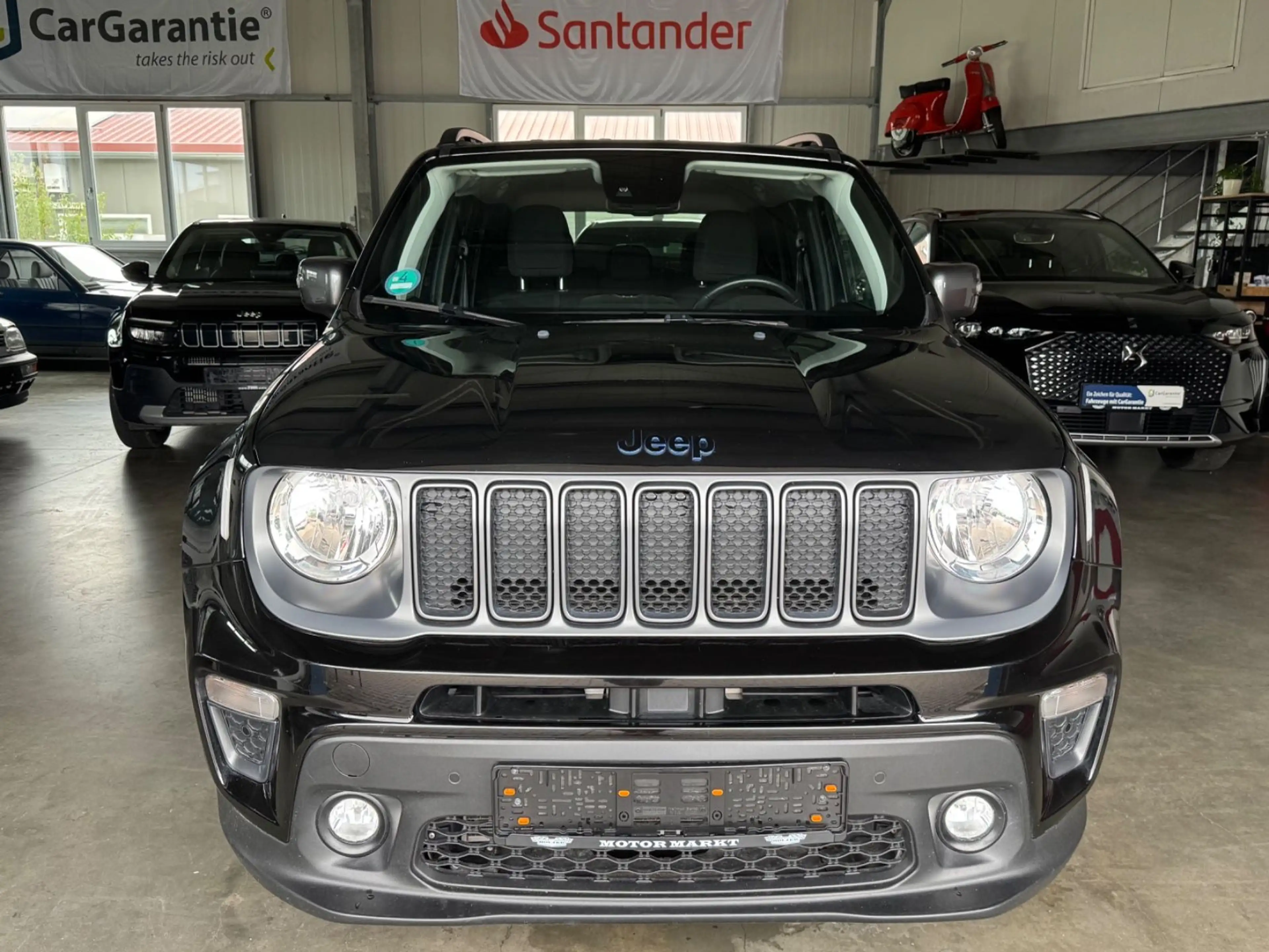 Jeep Renegade S Plug-In-Hybrid 4xe — photo 13