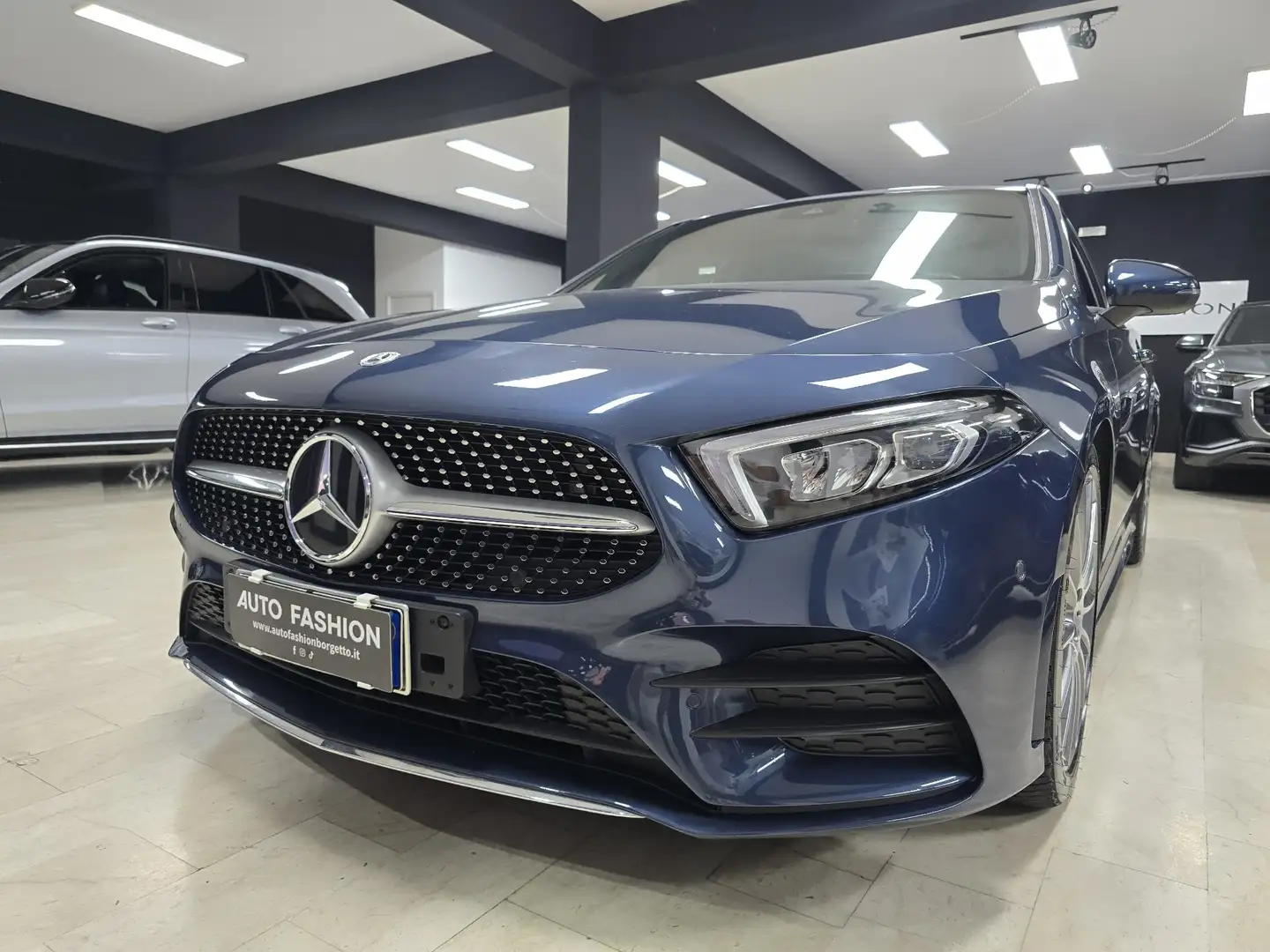 Mercedes-Benz A 180 Classe A - W177 2018 d Premium auto Blauw - 2