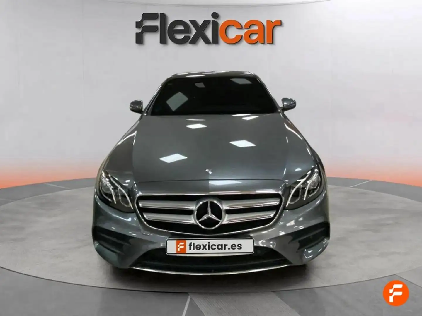 Mercedes-Benz E 300 de Gris - 2