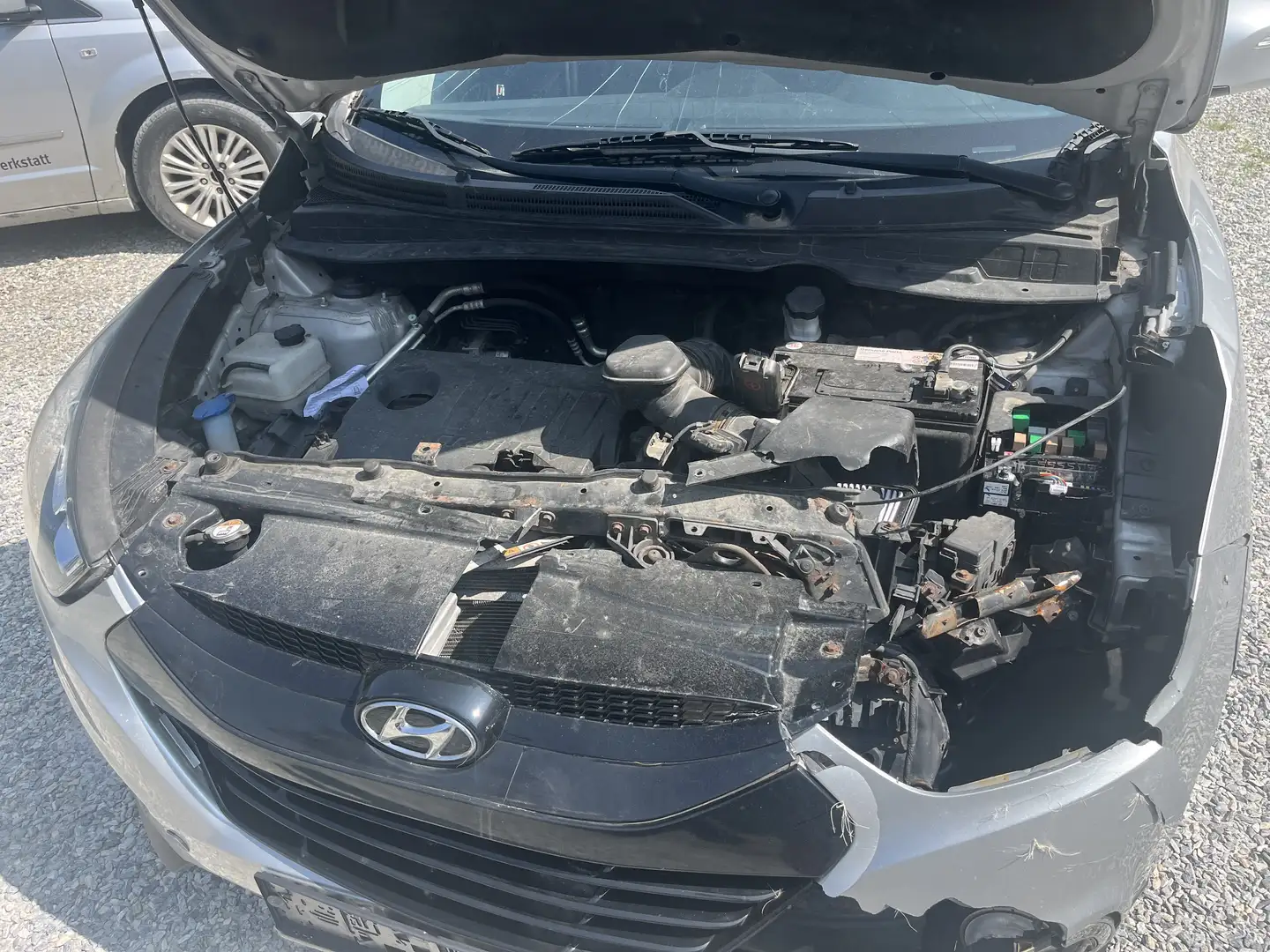 Hyundai iX35 iX35 1,7 CRDi UpGrade/ NAVI/ NUR 147TKM Grau - 2