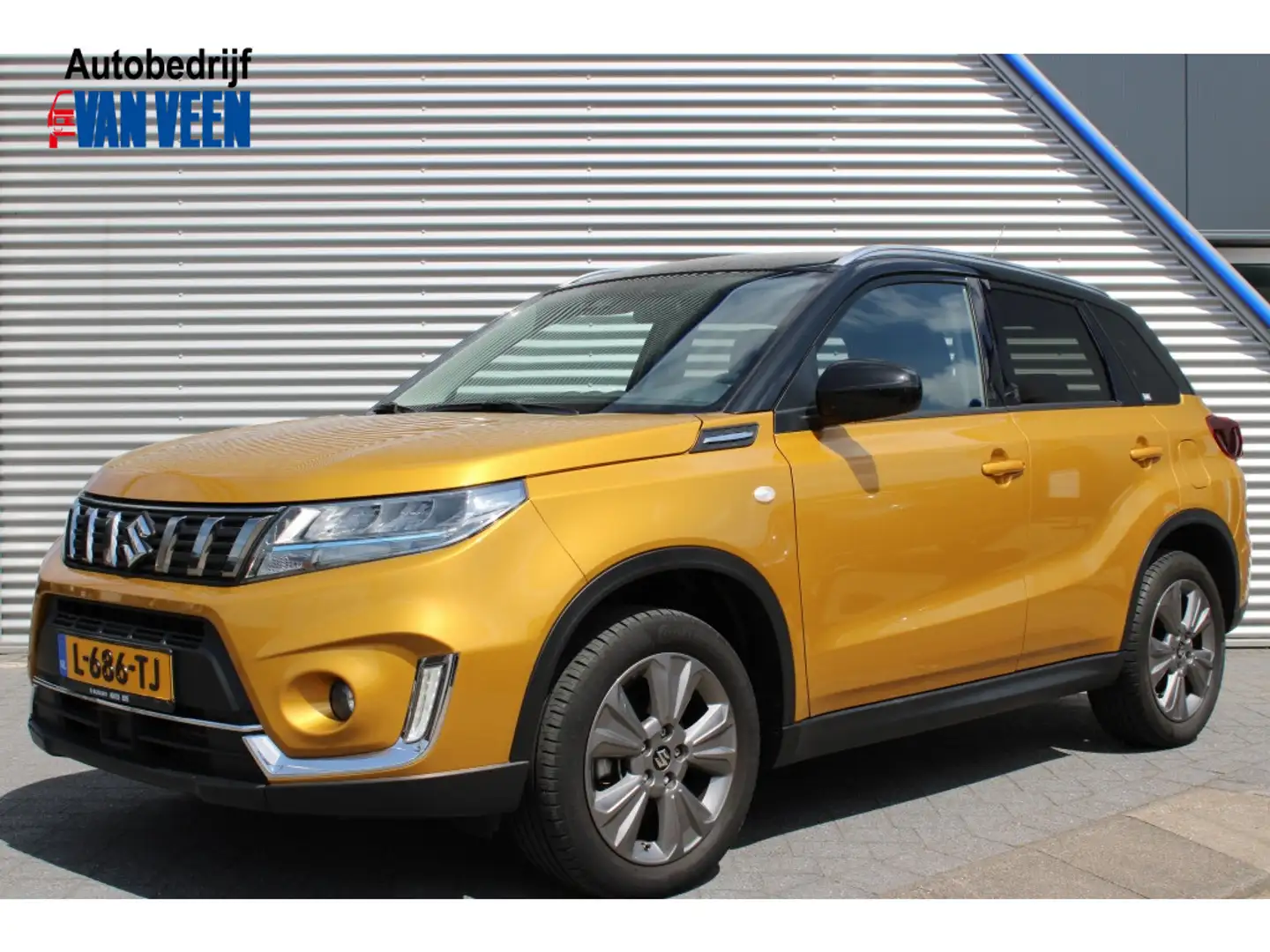 Suzuki Vitara 1.4 Boosterjet Select + Trekhaak SmartHybrid Geel - 1