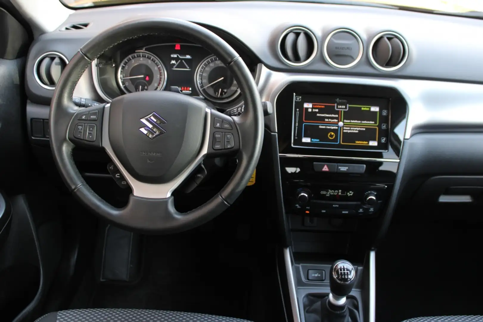 Suzuki Vitara 1.4 Boosterjet Select + Trekhaak SmartHybrid Geel - 2