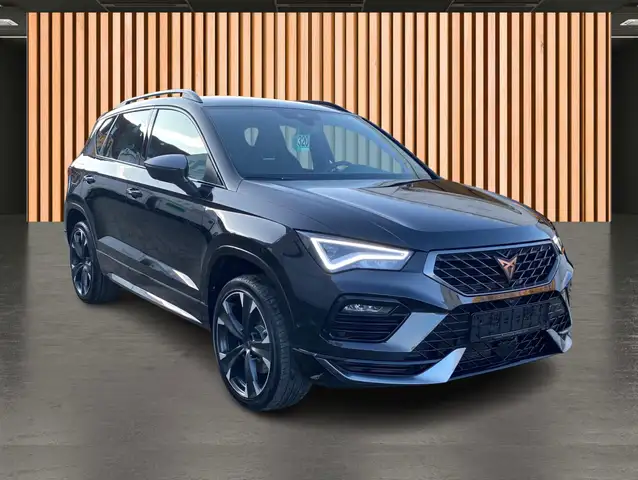 Cupra Ateca view 3