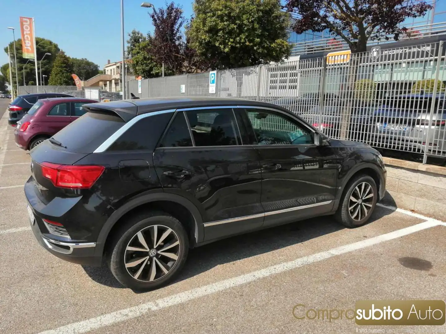 Volkswagen T-Roc 1.0 TSI 115 CV Style BlueMotion Technology Zwart - 2