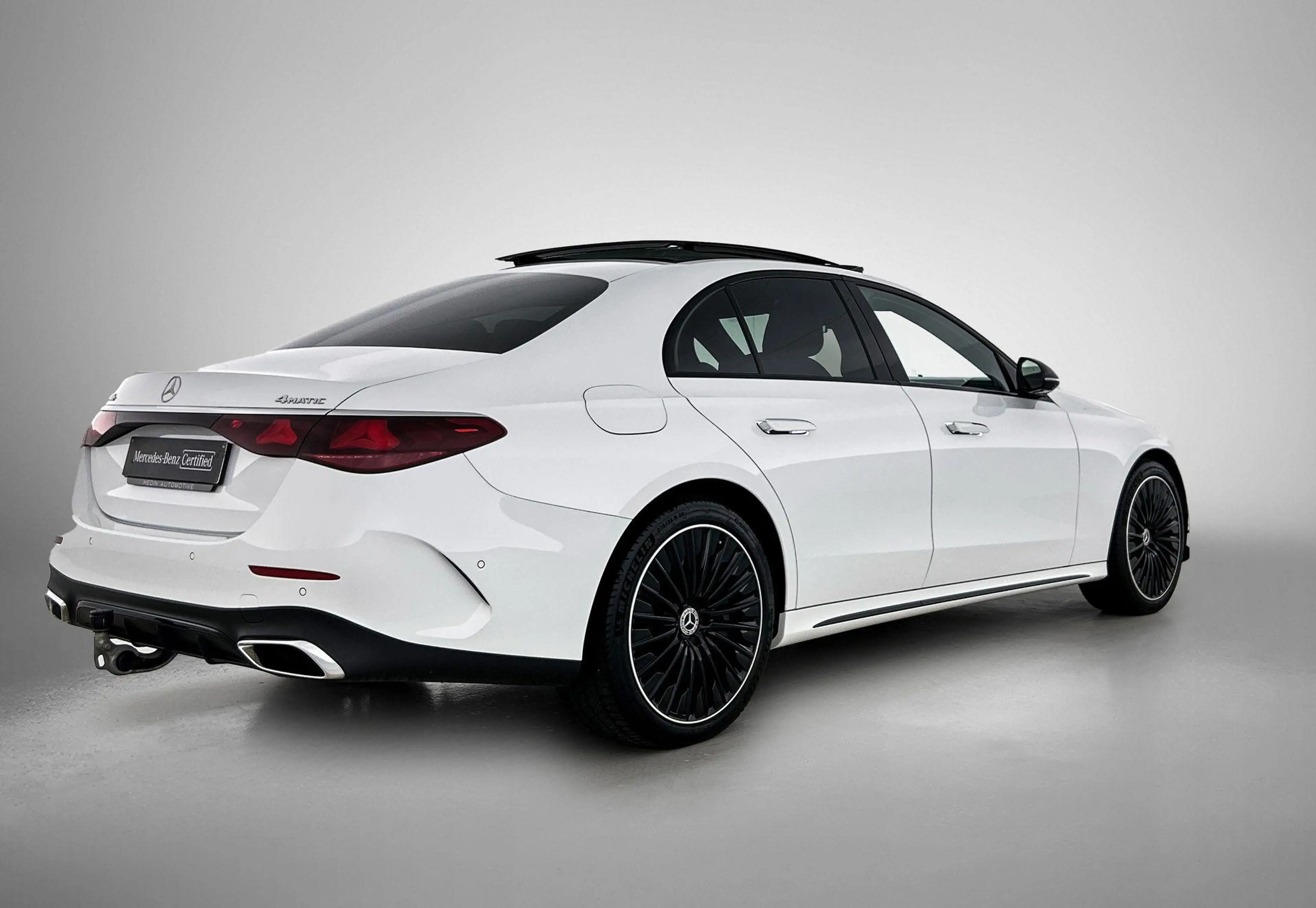 Mercedes-Benz E 400 e 4MATIC Berline AMG Line | Night Pack | Panoramis — photo 2