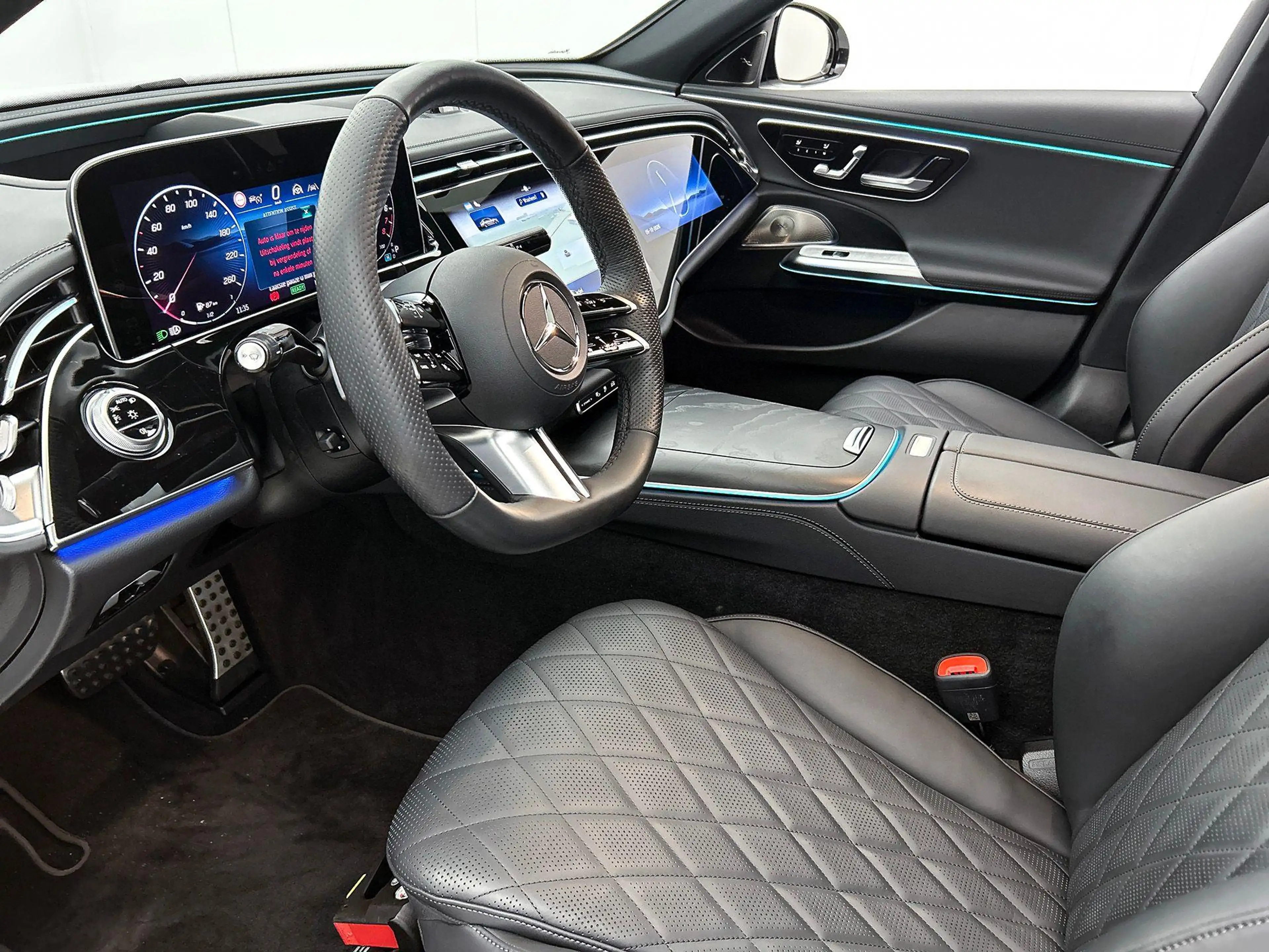 Mercedes-Benz E 400 e 4MATIC Berline AMG Line | Night Pack | Panoramis — photo 8