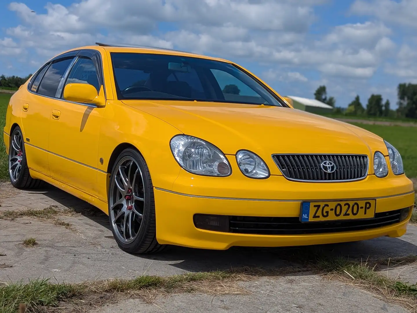 Toyota Aristo Vertex Żółty - 2