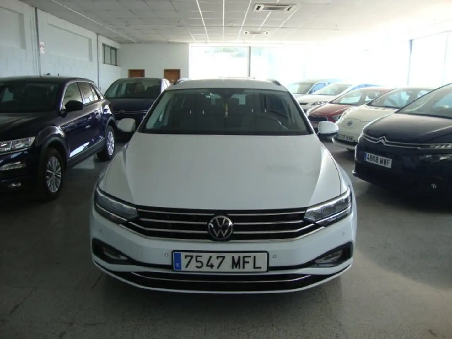 Volkswagen Passat Variant 2.0TDI EVO Executive 110kW Blanco - 1