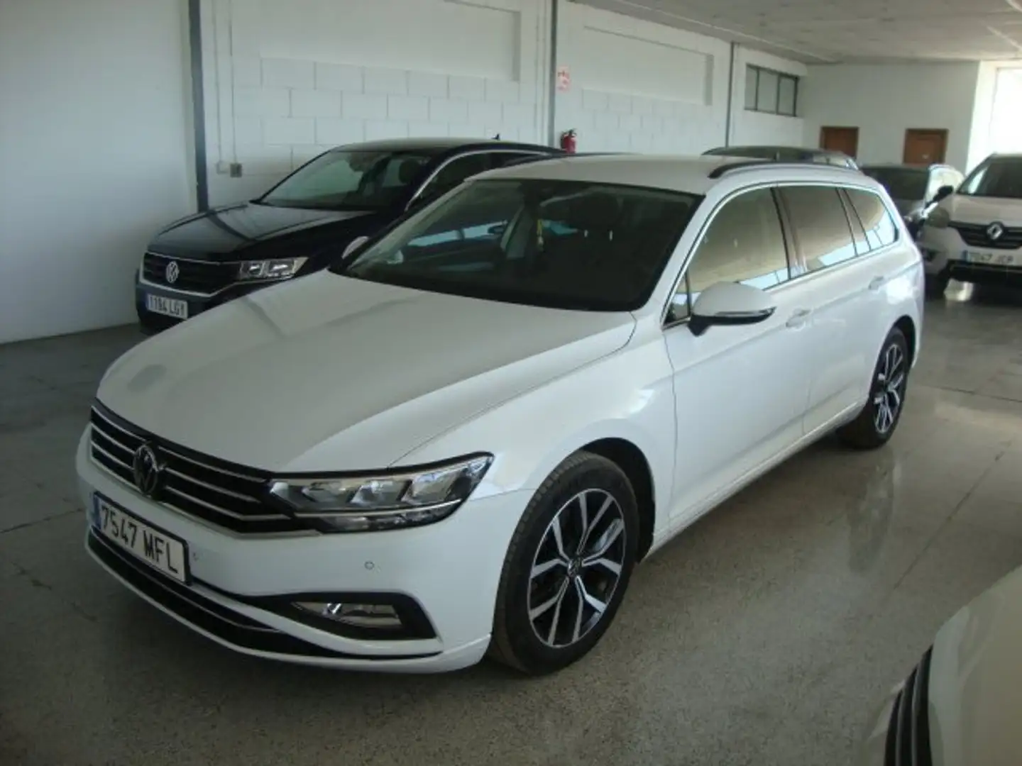 Volkswagen Passat Variant 2.0TDI EVO Executive 110kW Blanco - 2