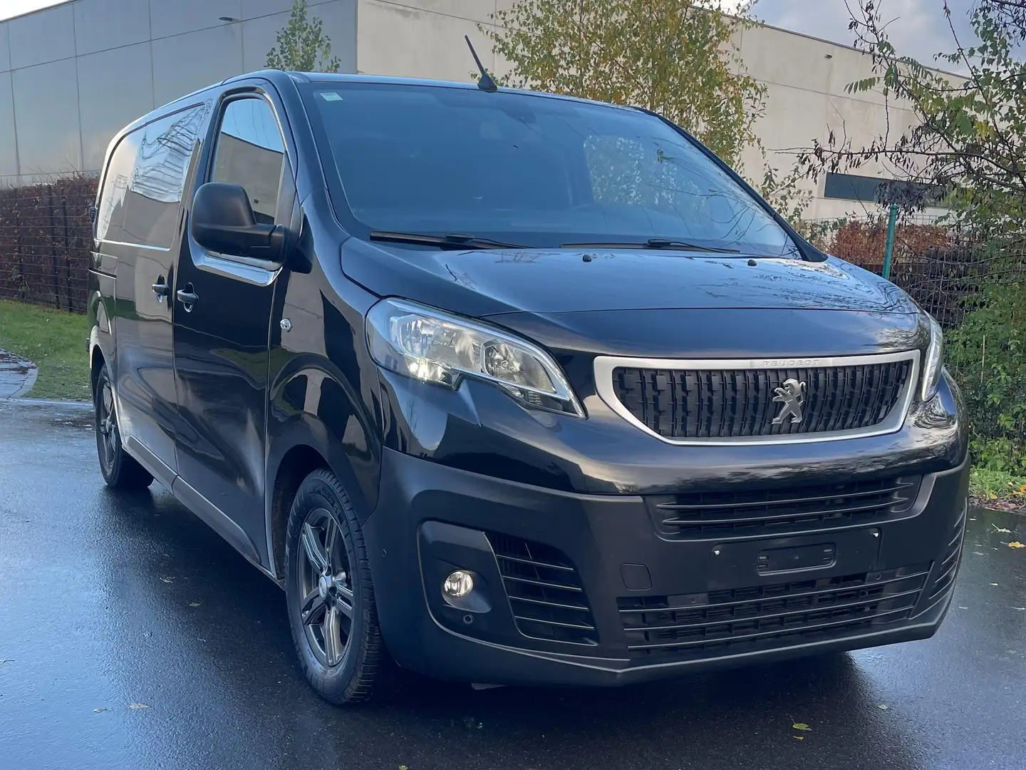 Peugeot Expert Expert L2H1 EAT8 Navi,pdc+camera, trekhaak,btw rec Noir - 2