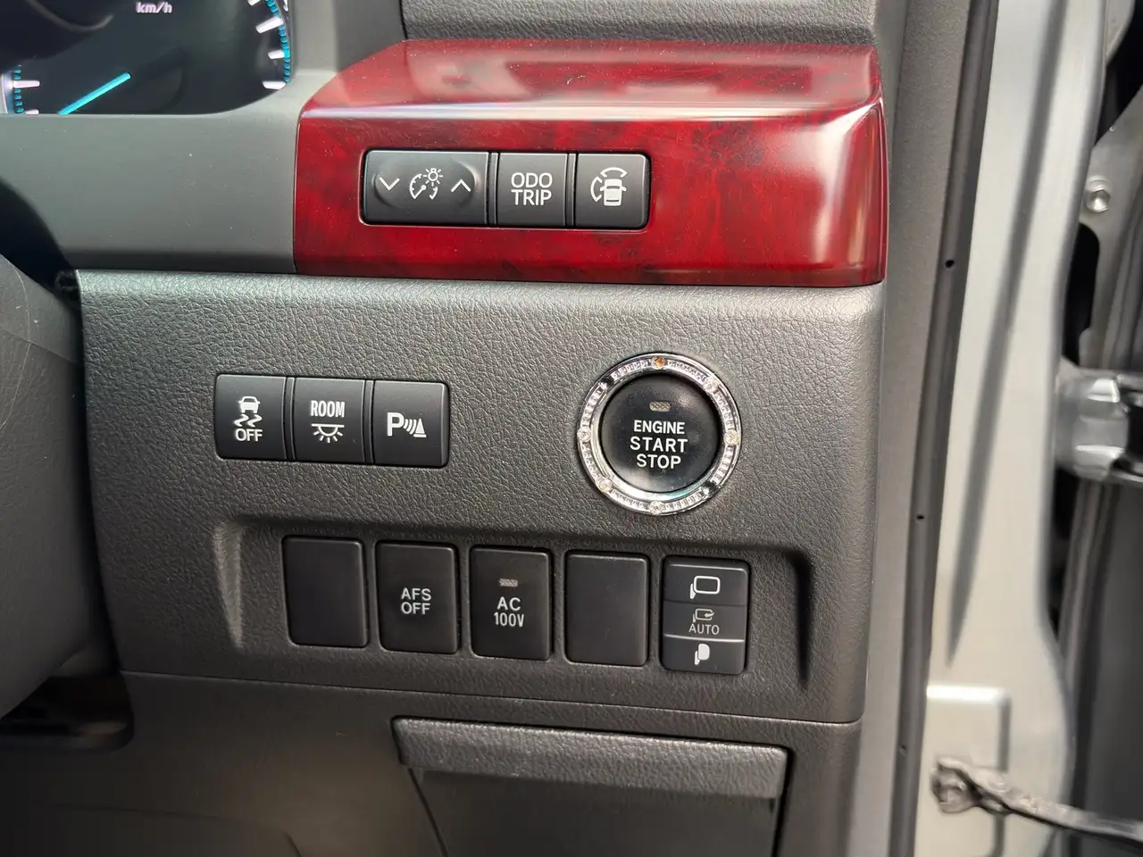 Toyota Sienna снимка Toyota Sienna