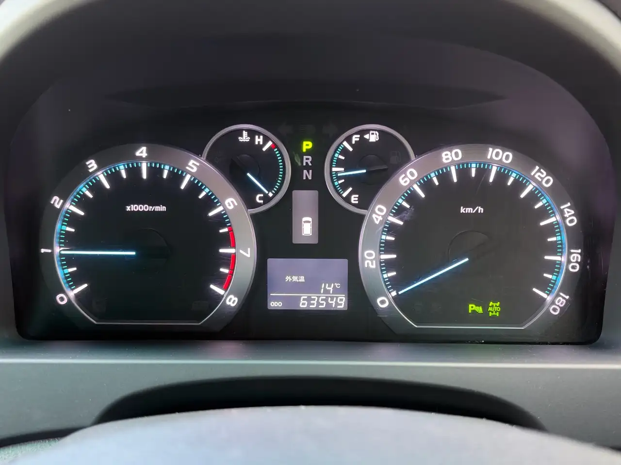 Toyota Sienna снимка Toyota Sienna