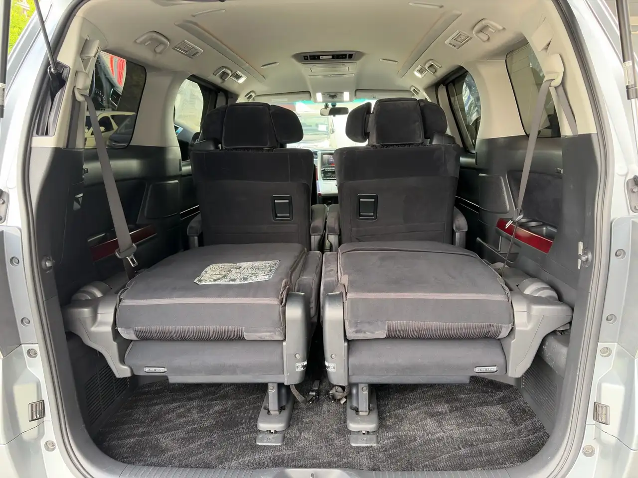 Toyota Sienna снимка Toyota Sienna
