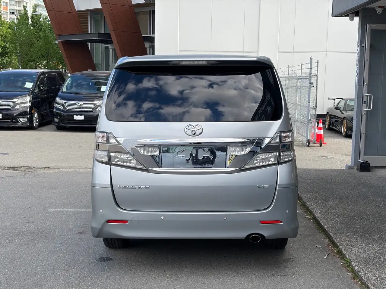 Toyota Sienna снимка Toyota Sienna