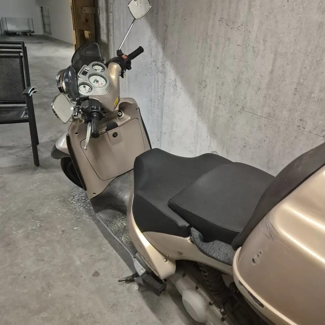 Aprilia Scarabeo Aprilia Scarabeo 125 Beżowy - 2