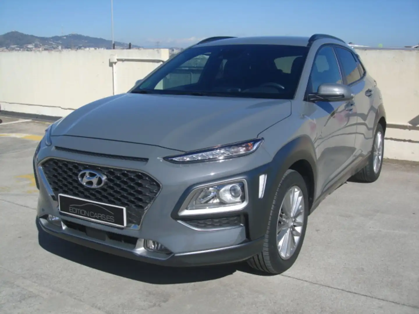 Hyundai KONA 1.0 120CV TECNO RED Gris - 1