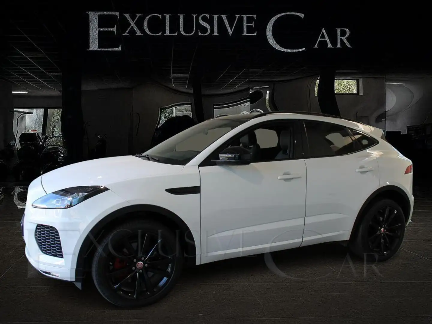 Jaguar E-Pace 2.0 249CV AWD aut. R-Dynamic SE Bianco - 2