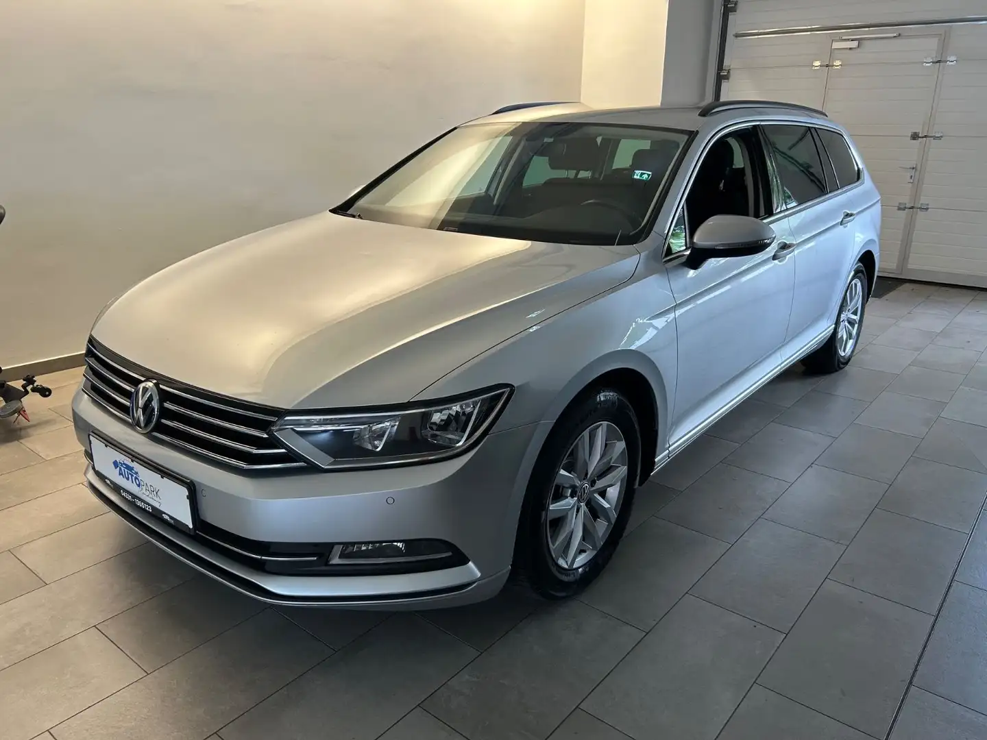 Volkswagen Passat Variant Comfortline BMT/Start-Stopp Silber - 1