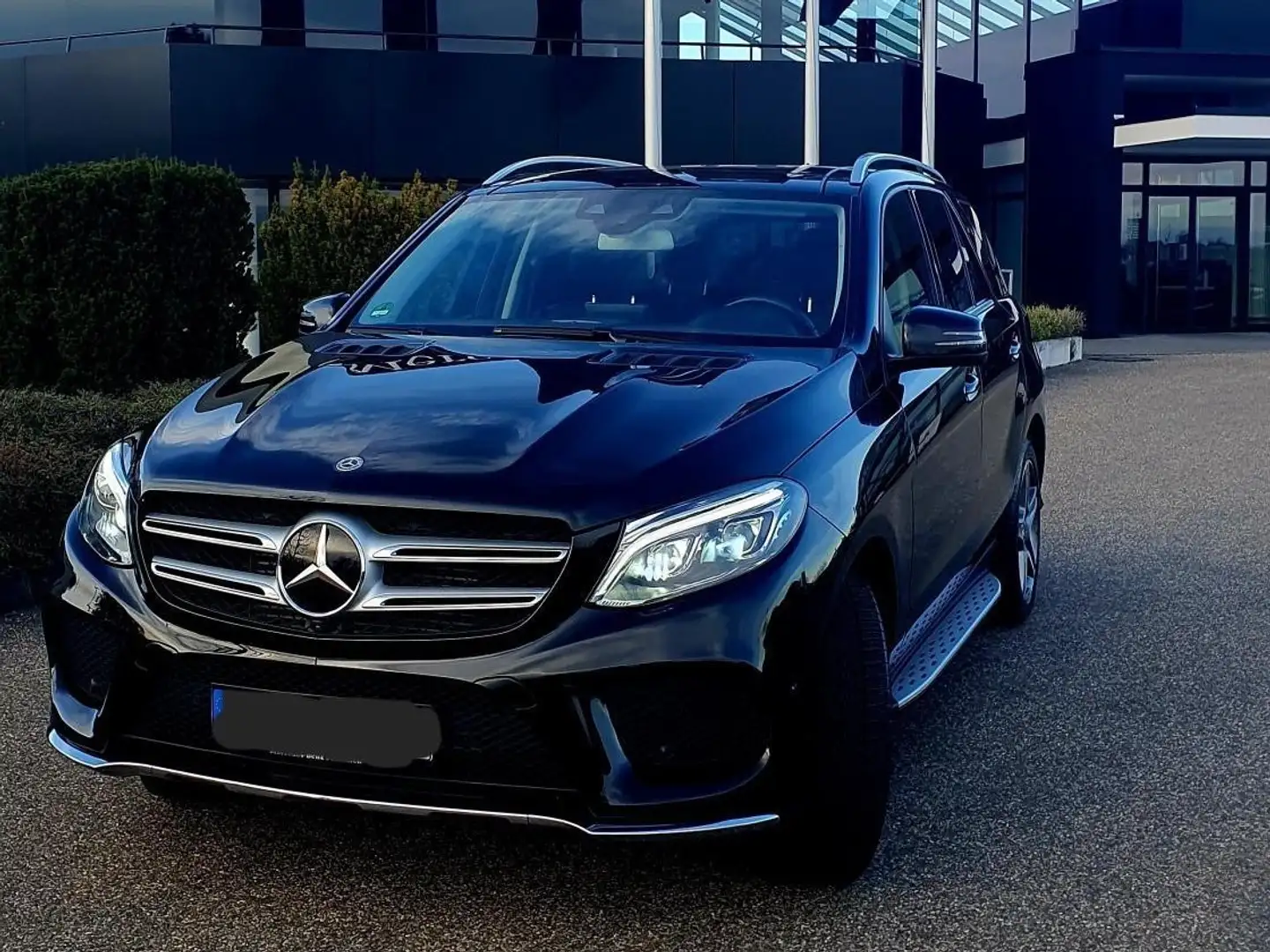 Mercedes-Benz GLE 350 d 4Matic 9G-TRONIC AMG Line - 1