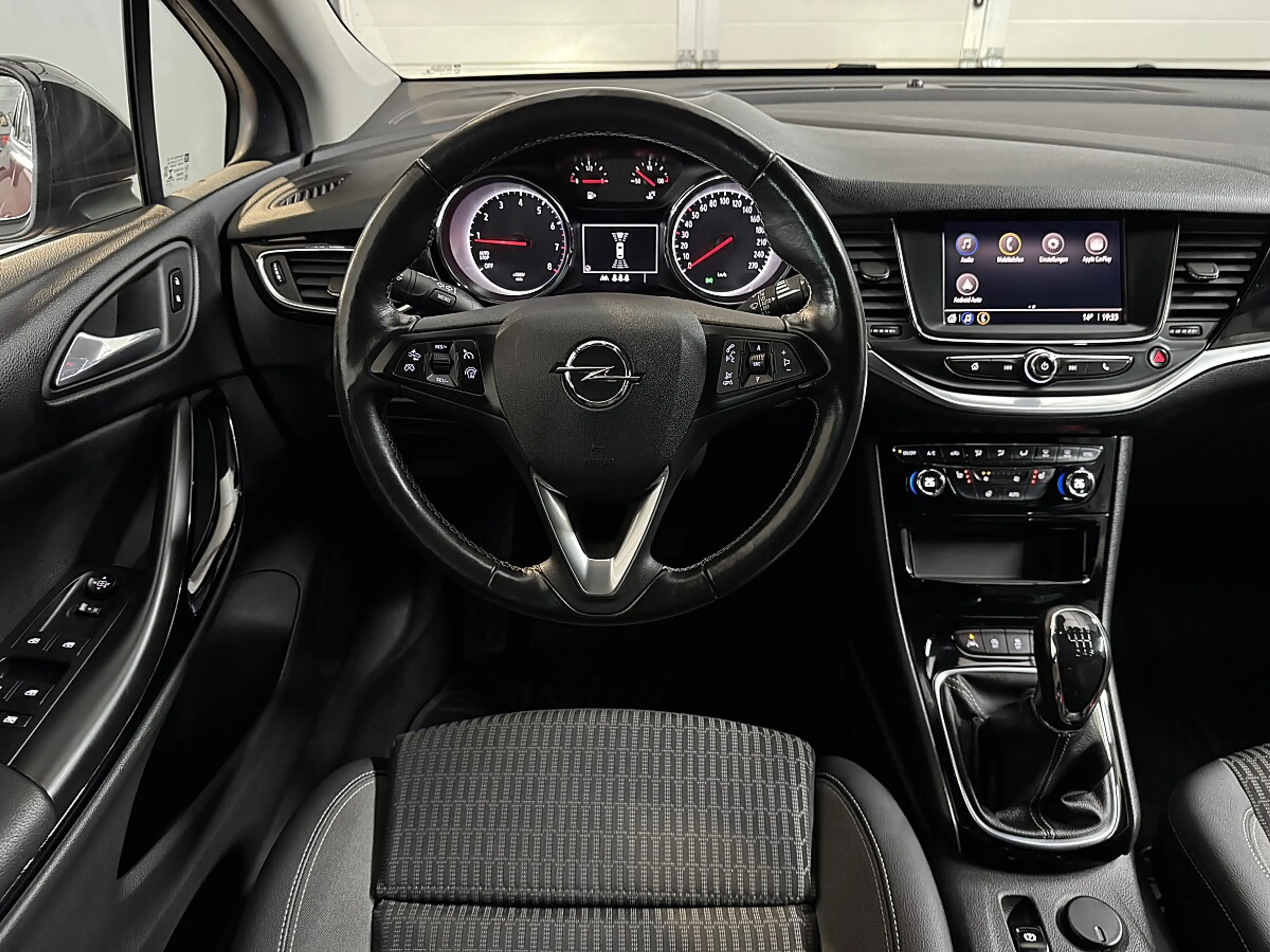 Opel Astra 1,5 CDTI Design&Tech — photo 15