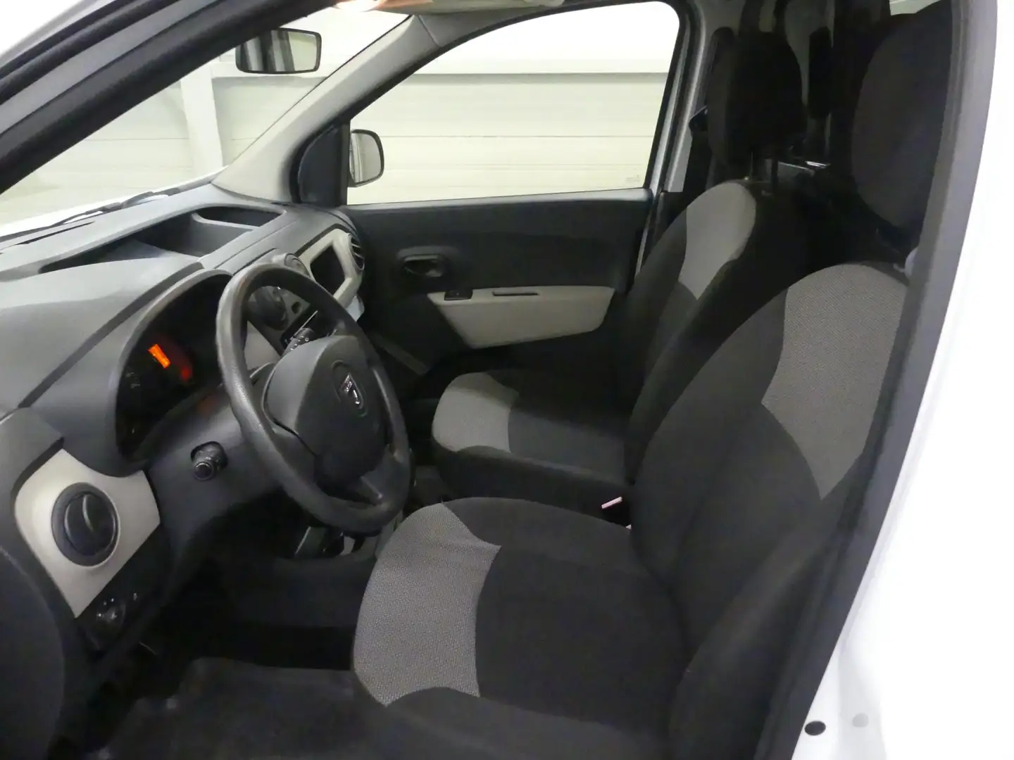Dacia Dokker 1.5 dCi 75 Amb - Airco - 1e eigenaar - Keurige aut Wit - 2