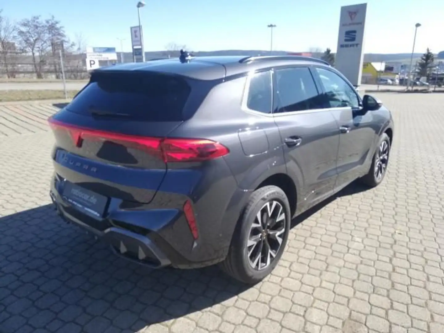 CUPRA Terramar TERRAMAR 1.5 ETSI DSG 5 J.GAR.*AHZV NAVI HEAD-UP Šedá - 2