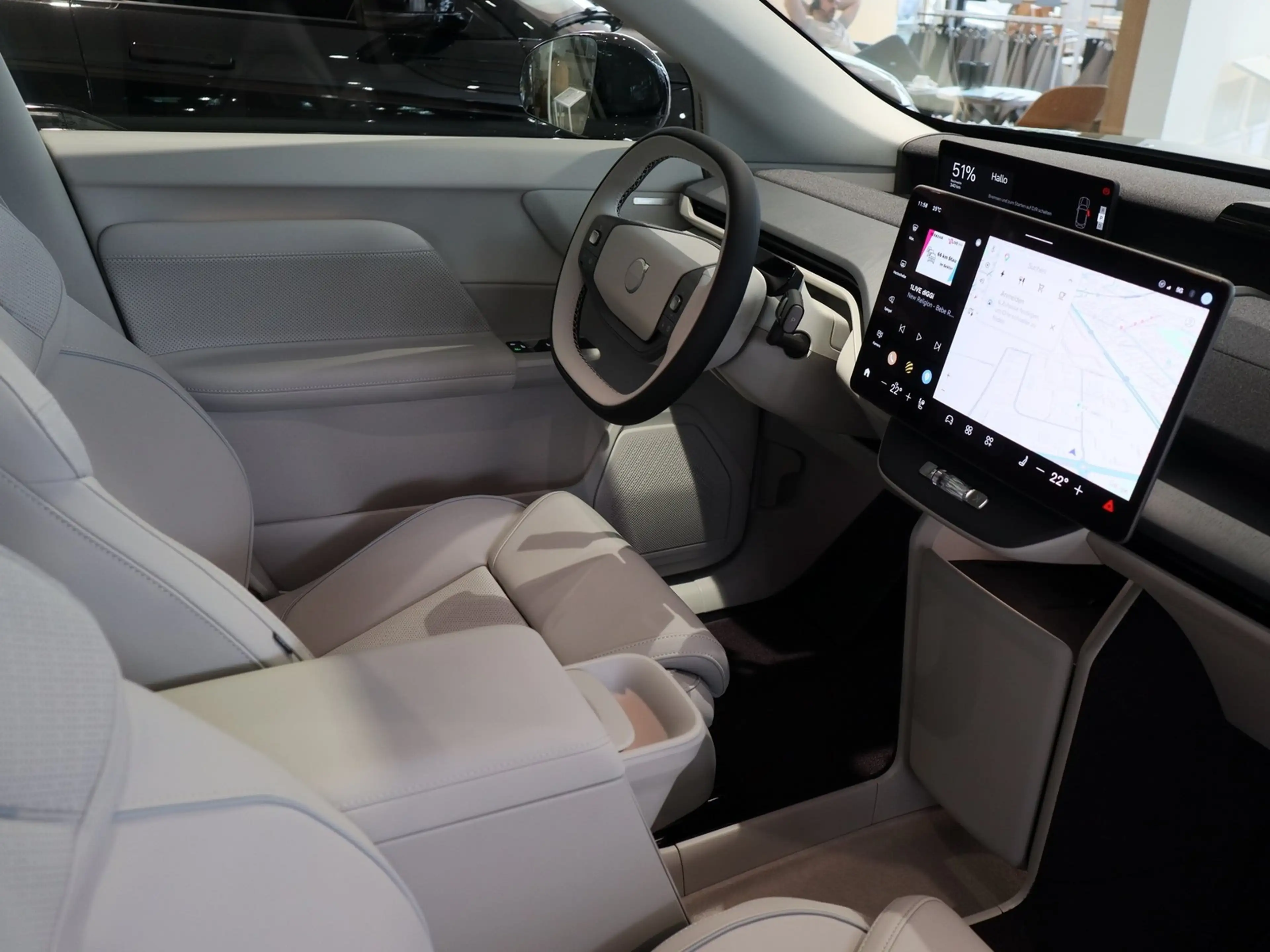 Volvo EX60 P10 electric Ultra AWD — photo 3