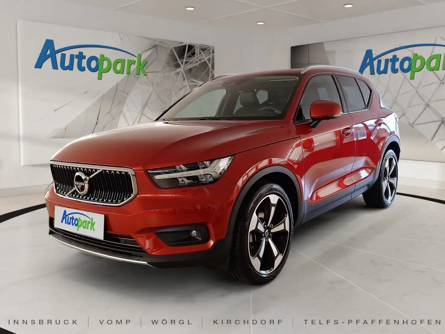 Volvo XC40 T3 Geartronic Momentum Pro 2WD Rouge - 1