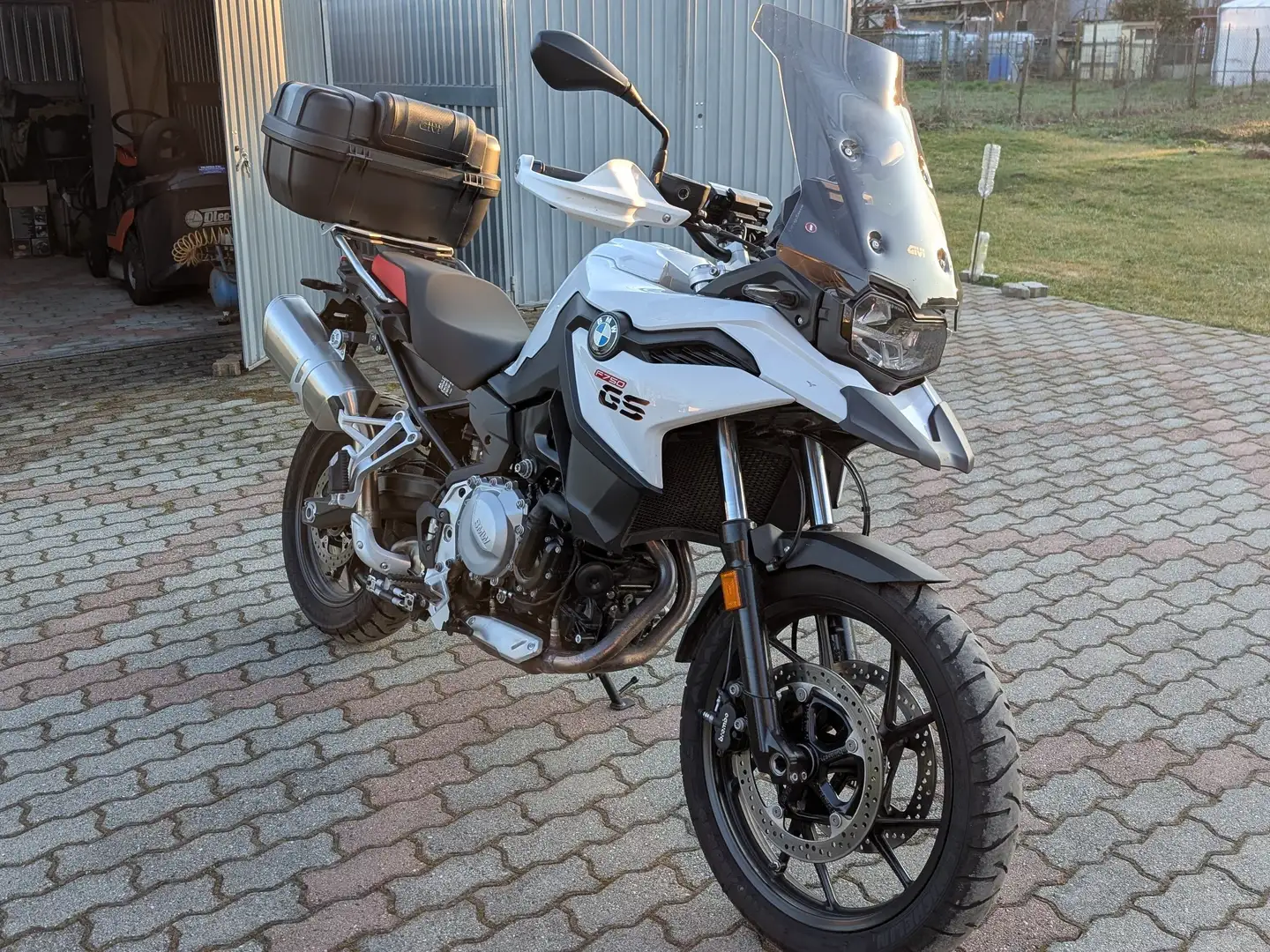 BMW F 750 GS Alb - 2