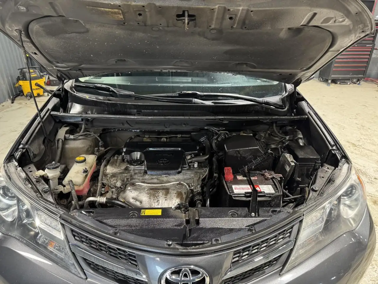 Toyota RAV 4 снимка Toyota RAV 4