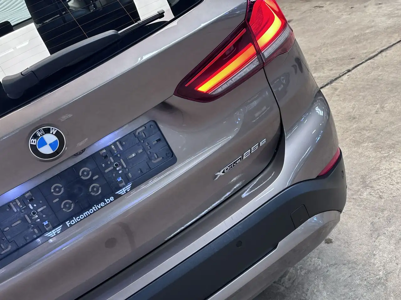 BMW X1 xDrive25e*NAVI PRO*HUD*ZTLVERW.*LAGE BIV!*LED*, миниатюра 17