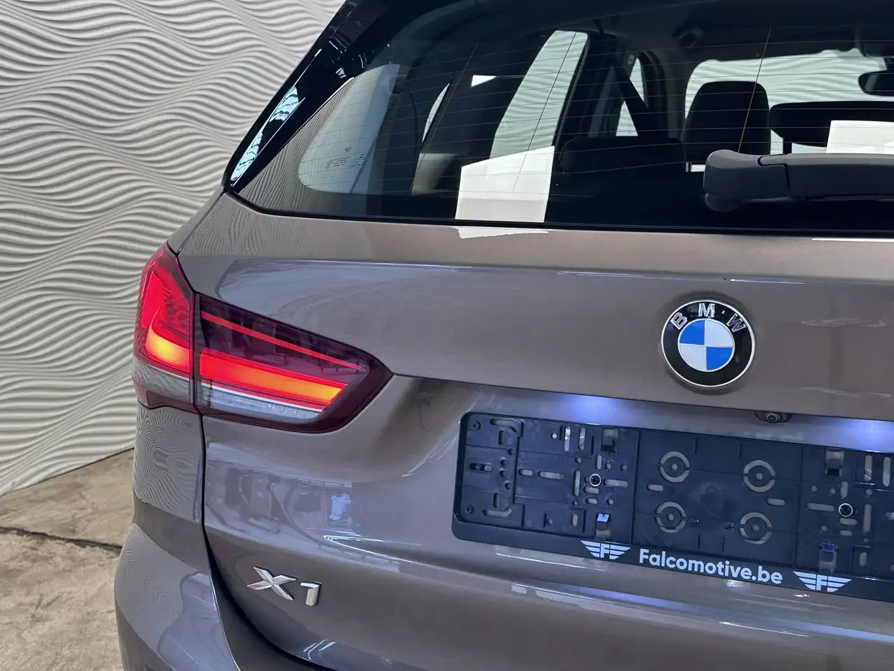 BMW X1 xDrive25e*NAVI PRO*HUD*ZTLVERW.*LAGE BIV!*LED*, миниатюра 18