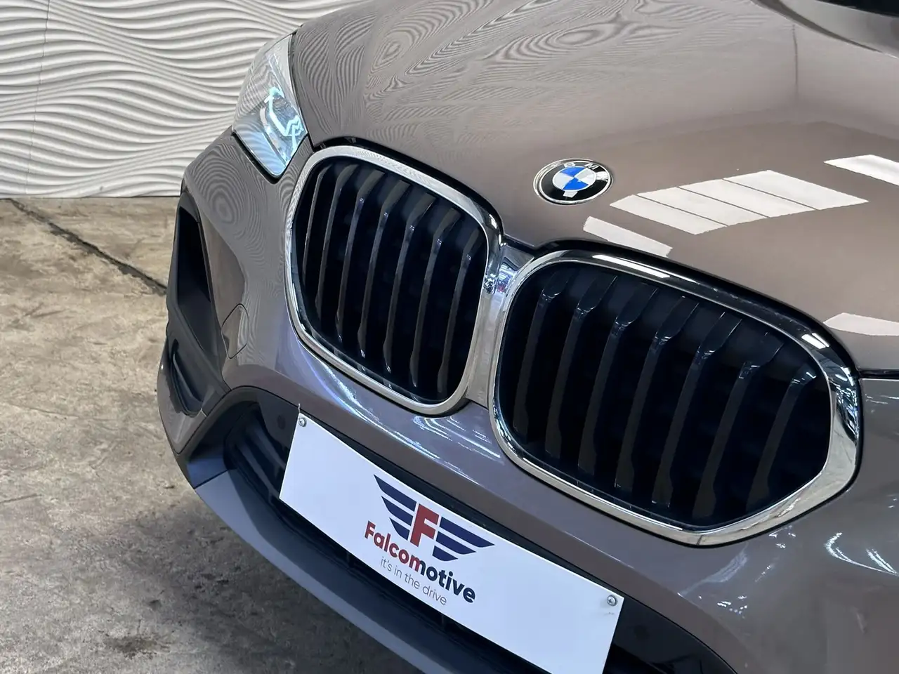 BMW X1 xDrive25e*NAVI PRO*HUD*ZTLVERW.*LAGE BIV!*LED*, миниатюра 7