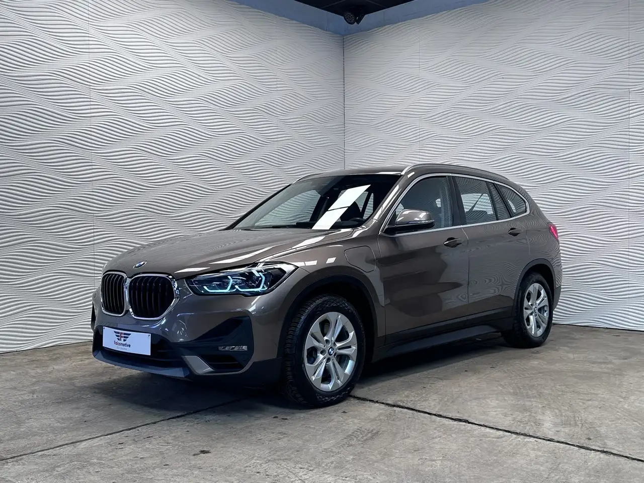 BMW X1 xDrive25e*NAVI PRO*HUD*ZTLVERW.*LAGE BIV!*LED*