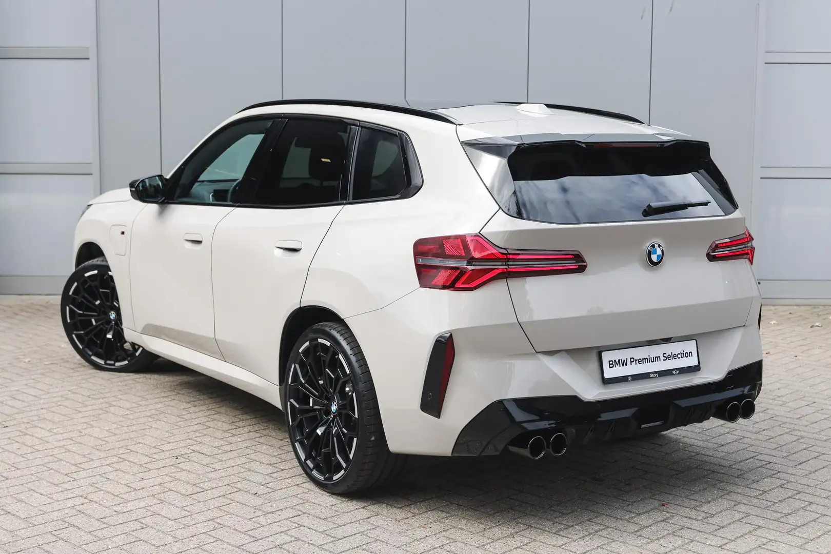 BMW X3 xDrive30e M Sport Automaat / Panoramadak / Trekhaa Grau - 2