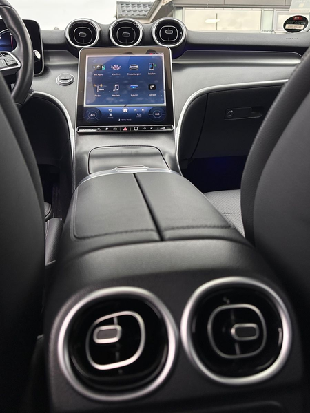 Mercedes-Benz C 300 e Limousine Avantgarde*LED*NAVI*DISTRONIC*K — photo 13