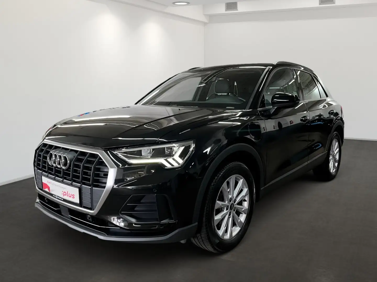 Audi Q3 45 TFSI e s-line Interieur LED Navi Schwarz - 2