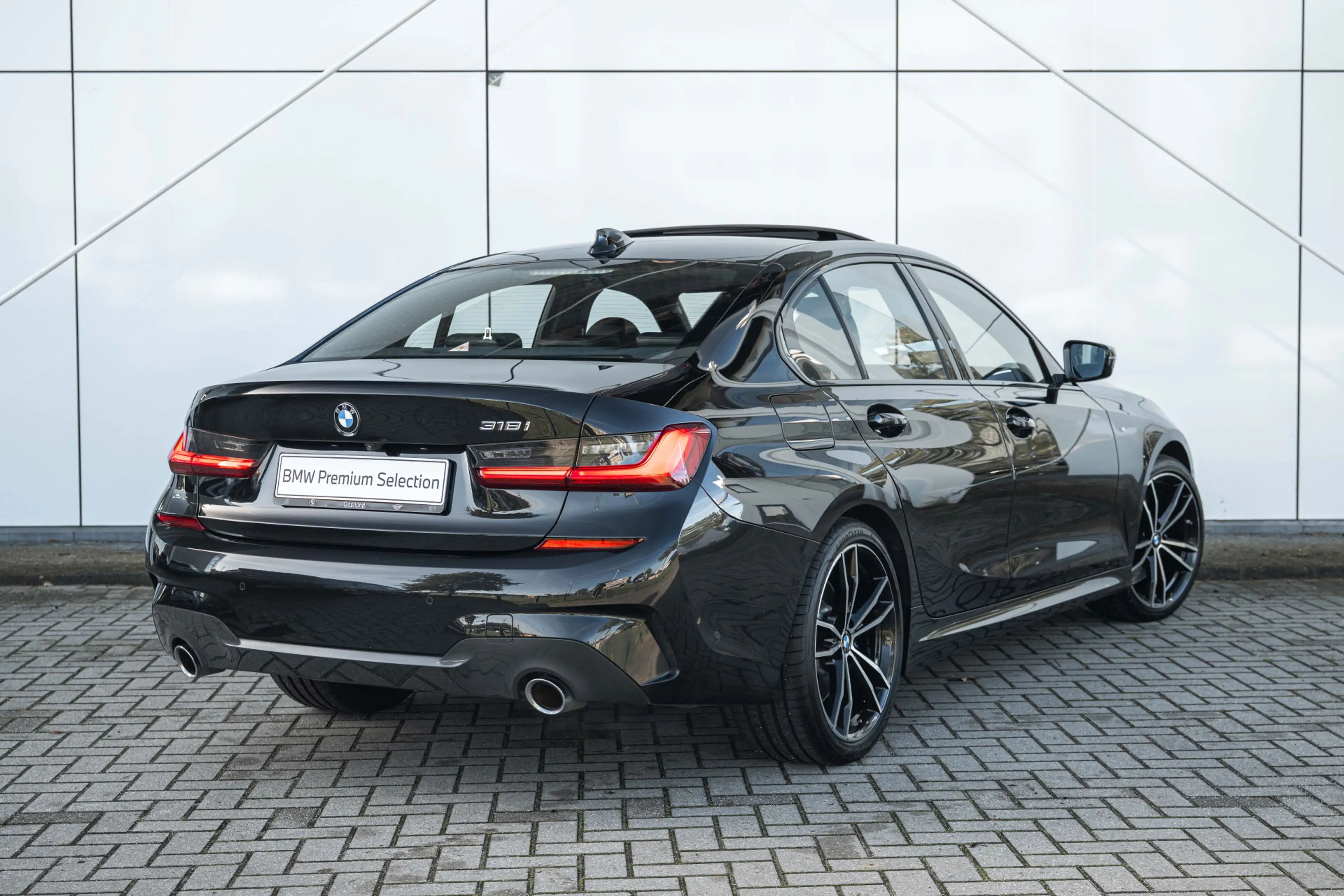 BMW 318 3 Serie 318i High Executive M Sport Automaat / Sch — photo 2