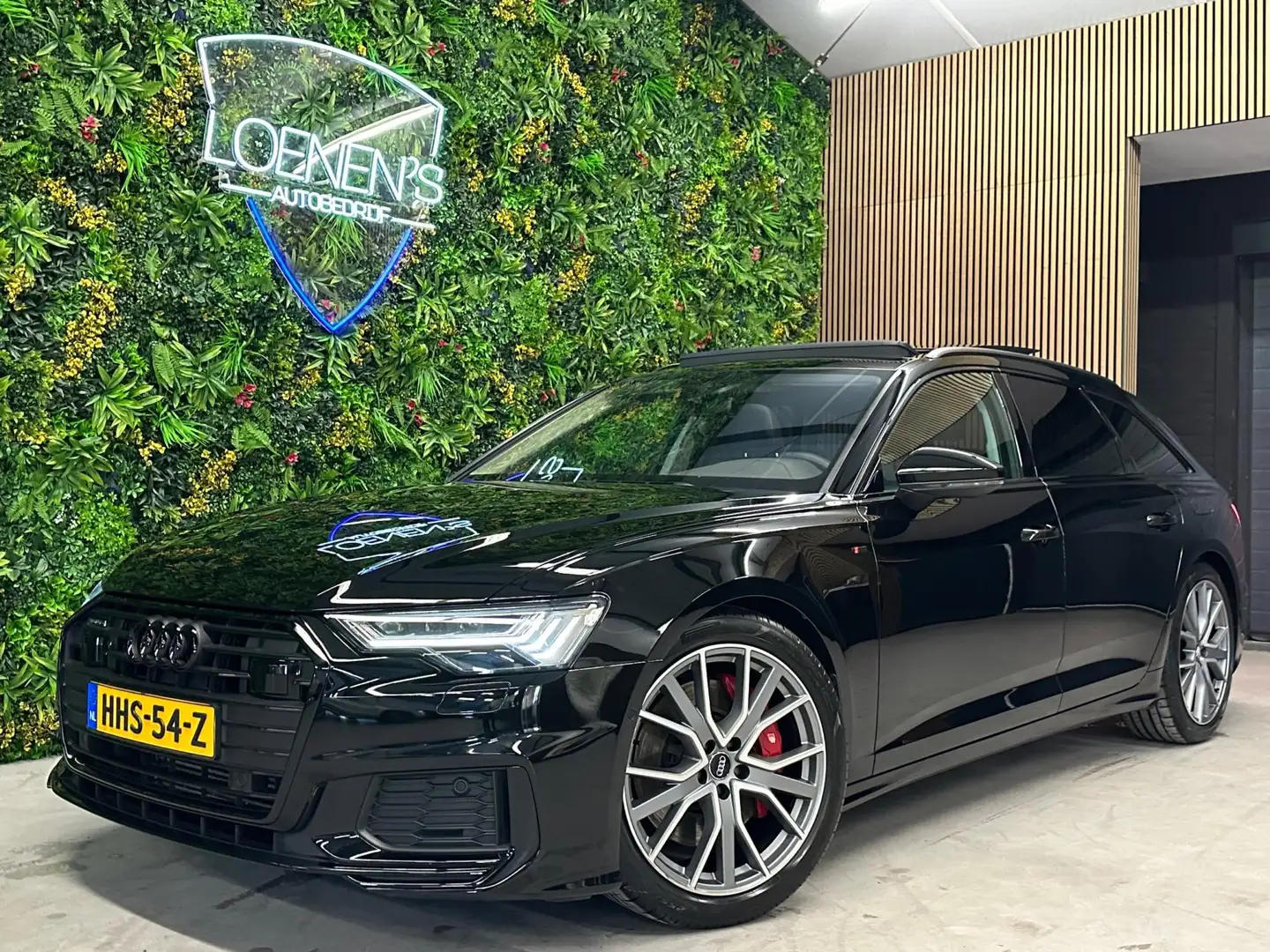 Audi A6 Avant 55 TFSI e quattro Competition / Pano / ACC / Noir - 1