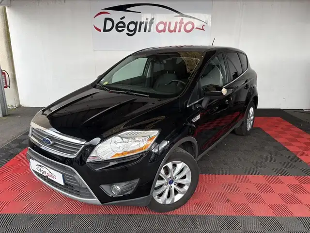 Ford Kuga 2.0 TDCi 140 DPF 4x2 Titanium